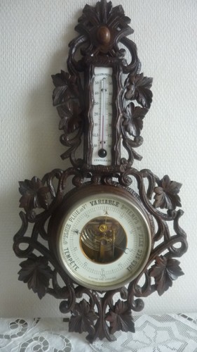 Ancien baromètre anéroïde