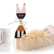 Poupées en bois Vitra Girard n° 9 objets multicolores H205mm