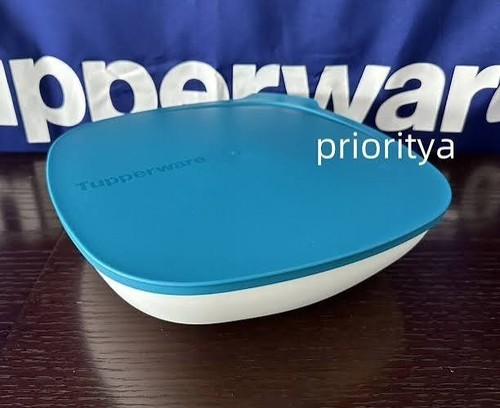 Tupperware chic dining - chic,