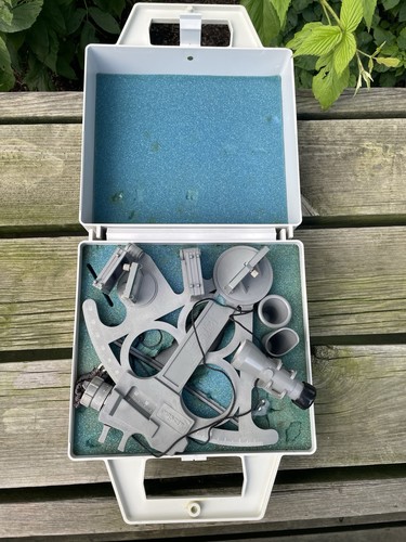 Davis instruments mark - davis,
