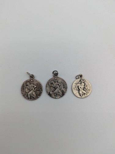 Lot pendentifs religieux - de, 3