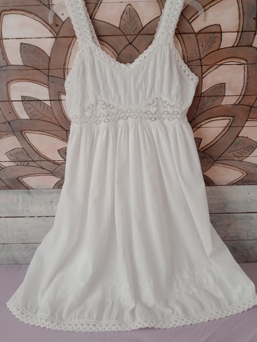 Linge ancien nuisette - linge, blanc