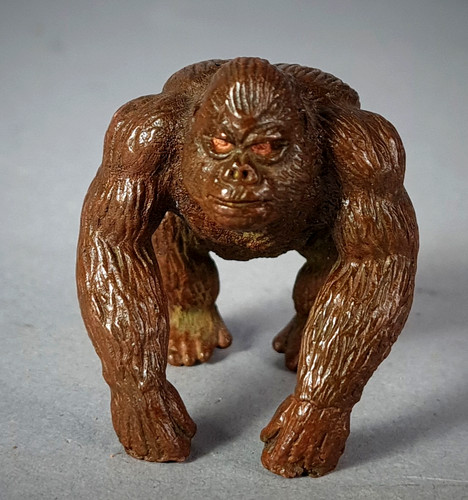 Ancien petit okimono bronze