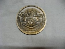 Belle médaille ancienne en