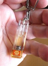 Ancien porte clé Shell (piston bloquéè) Carburant Huile Garage Station Service..