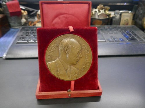 Grosse médaille bronze pour - grosse,