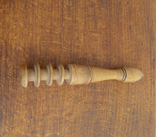 Cousette de soldat, de poilu, WW1, guerre 14-18, bois tourné, TBE