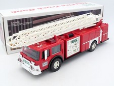 HESS HONG KONG JOUET ANCIEN CAMION DE POMPIERS TIRELIRE FIRE TRUCK BANK EN BOITE