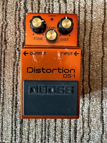 Boss distortion 50e - distortion, ds-1