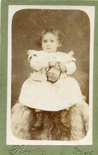 Photo jolie fillette collée - jolie,