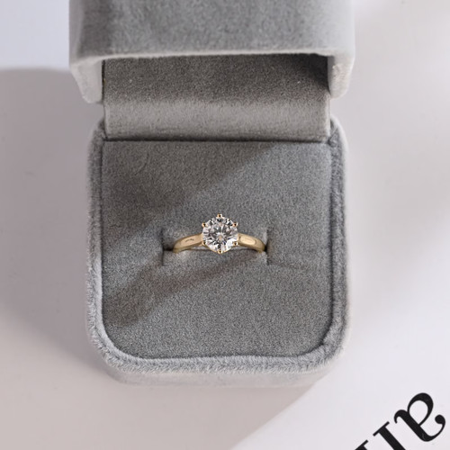 Bague fiançailles carats - de,
