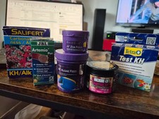 Lot de nourriture pour coraux + poissons + Artemia + Colle Epoxy coraux + ...