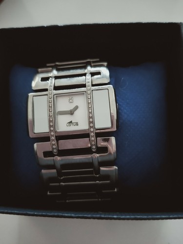 Montre pour femme marque lotus - montre,