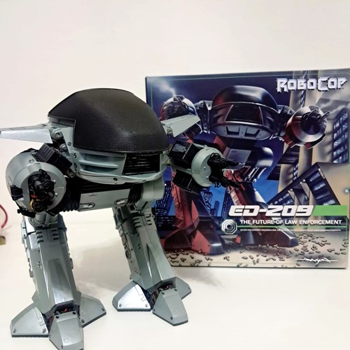 Neca figurine action - neca,