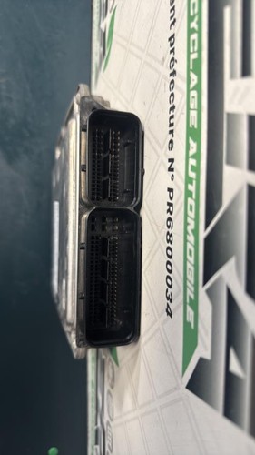 Calculateur moteur audi 1 - moteur,
