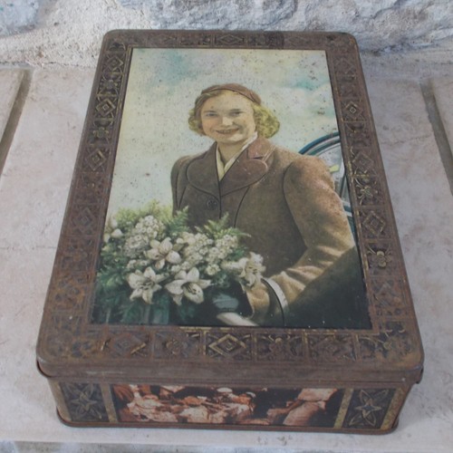 Ancienne boite métal biscuits - boite,