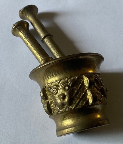 Mortier pilons antique - et,