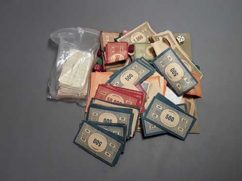 Lot pièces jeu - de,