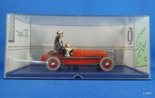 VOITURE BOLIDE ROUGE HERGE