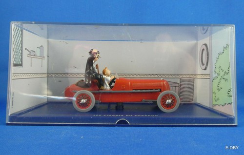 Voiture bolide rouge herge - rouge,
