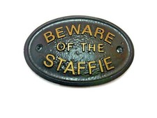 Avertir De La Plaque Murale D'Entrée De Staffie Maison Noir Et Or