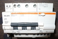 Disjoncteur differentiel tetra - disjoncteur,
