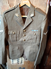 Veste de cérémonie, parade,Anglaise ,Lance caporal Très bonne état,avec insignes