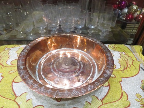 Ancien plat creux dinanderie - plat,