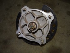 moyeu et fusée avant gauche quad barossa 250 skywalker ou quas smc 300 captain