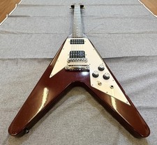 Gibson Flying V '67 avec étui rigide USED
