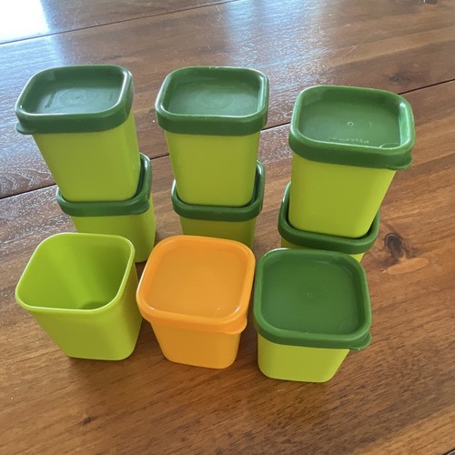 Tupperware pot micro cap9