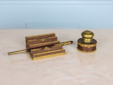 ENSEMBLE DE BUREAU EN ACAJOU, BRONZE DORÉ, Style 1er empire - époque Napoléon II