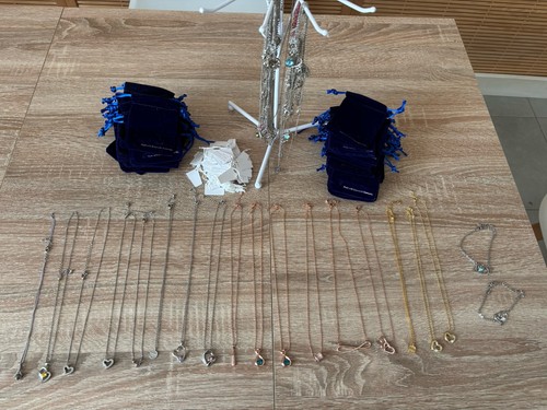 Lot revendeur bijoux - 54,