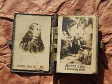 LIVRE MINIATURE PHOTOS JEANNE D ARC Bergère REIMS  VOIX ORLEANS BUCHER MARTYRE