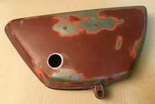 KAWASAKI 500 KH 76/77 - CACHE LATERAL DROIT A REPEINDRE - TRES BON ETAT