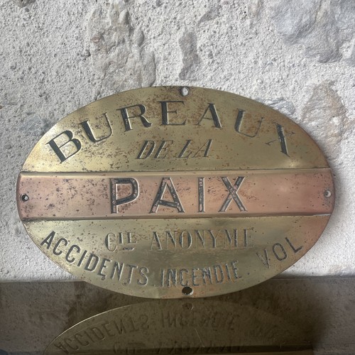 Plaque bombée ancienne - , de