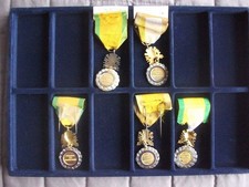 lot de 5 médailles militaire