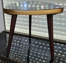 ANCIEN GUERIDON  DES ANNEES 50-60   DESSUS, QUE JE PENSE, EN ACAJOU - 30X28,5CM