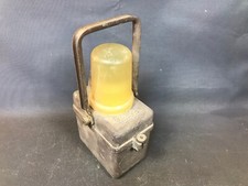 Ancienne lampe de type chemins de fer modèle TIFON à pile déco atelier brocante