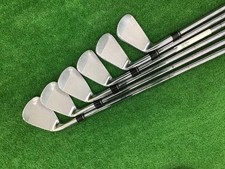 Ensemble de fers Callaway