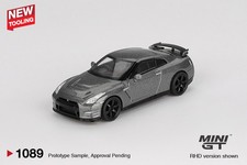 MINI GT 1/64 "1089" NISSAN GTR