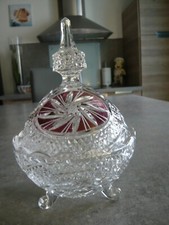 DRAGEOIR - BONBONIERE CRISTAL - Taillé main   Haut. 17 cm - Diamètre 11 cm 