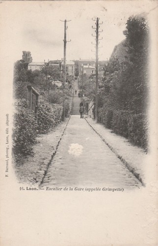 Cpa laon escalier la - de,