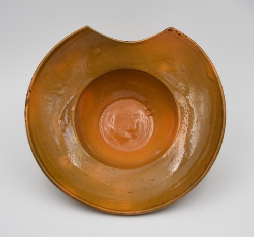 Rare ancien plat - , à
