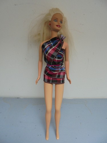 Poupée barbie ecossais - barbie,