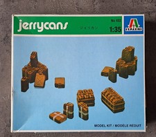 maquette militaire Jerrycans US Army and Wehrmacht Italeri n°402 échelle 1/35