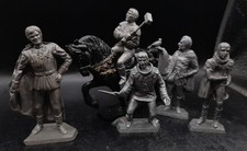 MC CAIFFA /  5 FIGURINES  MOYEN AGE THIERRY LA FRONDE  / 1,32 éme