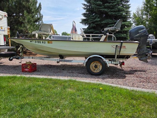 Boston whaler center - whaler,