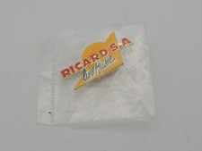 Pin's - Ricard S.A - Pin's Badge Publicitaire - Ricard Collection