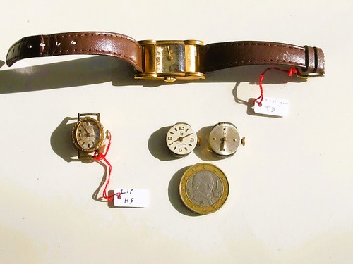 Lot montres de 2 - de,